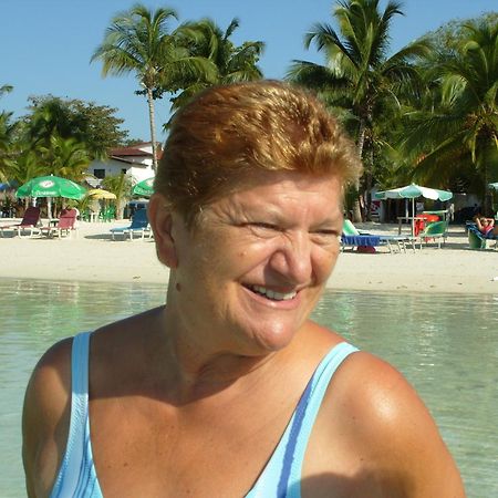 Las Palmeras Riki R Boca Chica Luaran gambar
