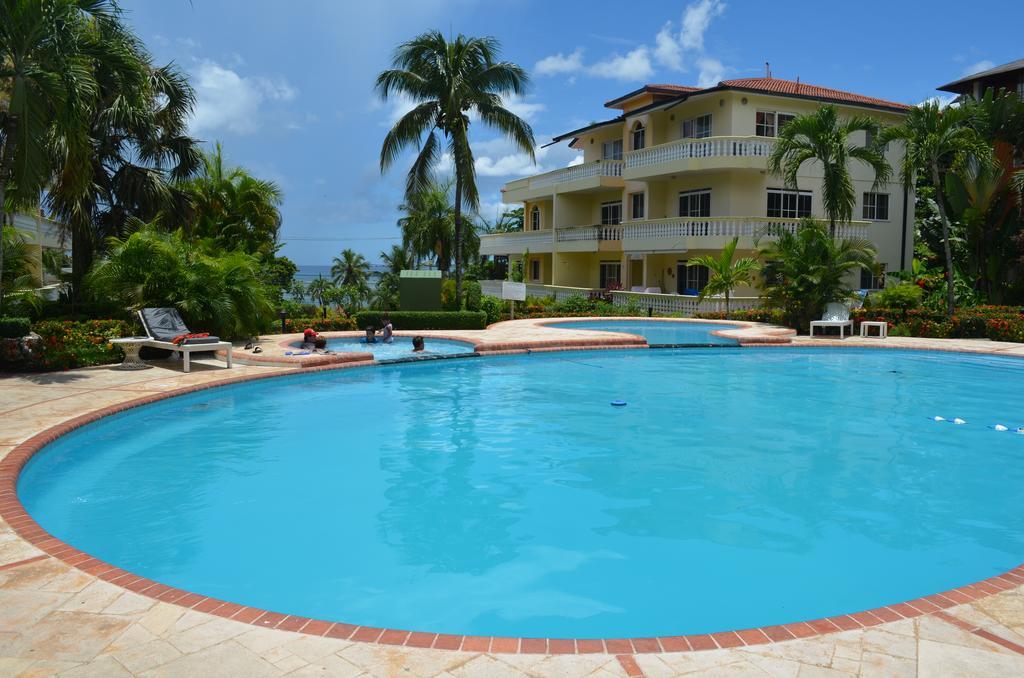 Las Palmeras Riki R Boca Chica Luaran gambar